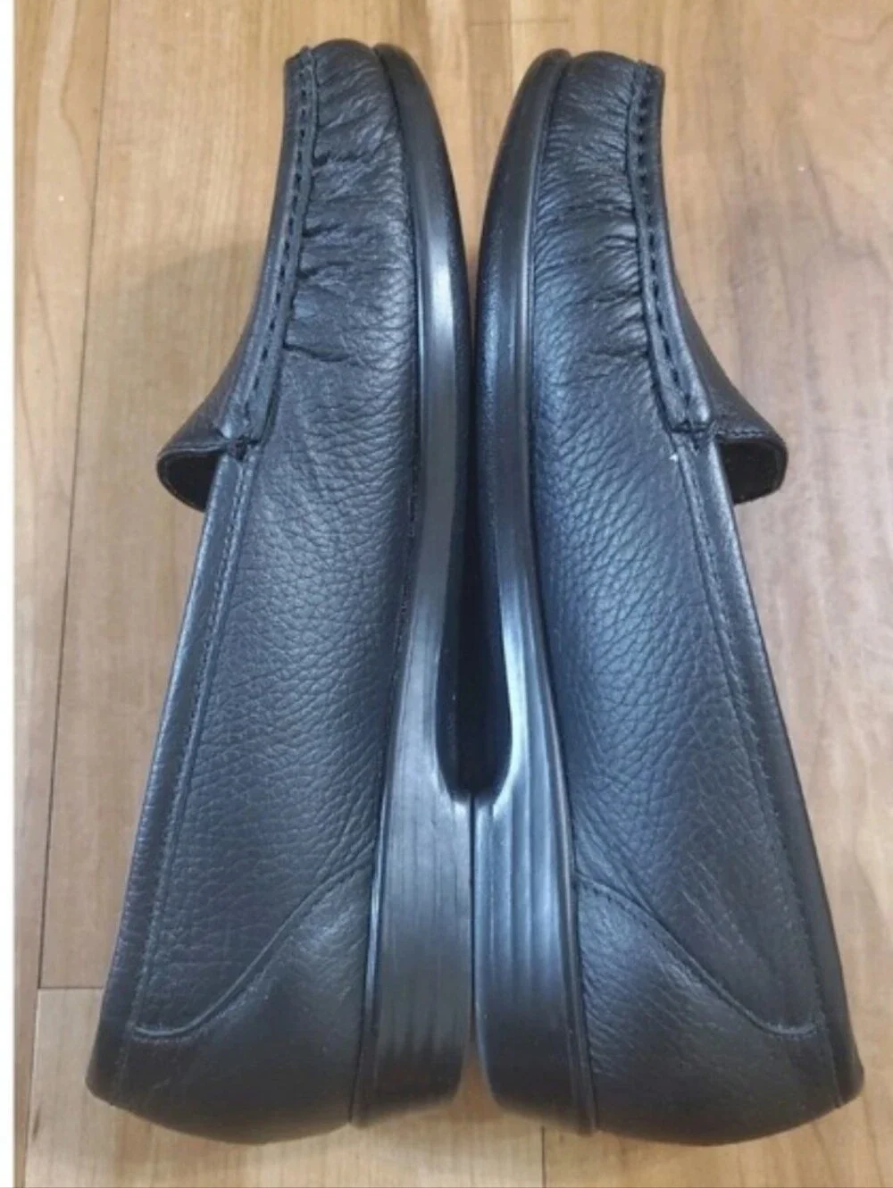 SAS Simplify Black Leather Women's Loafer ,Size 9M